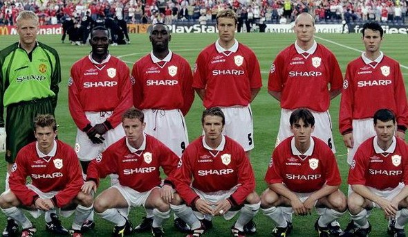 足坛中占据 足坛中占据