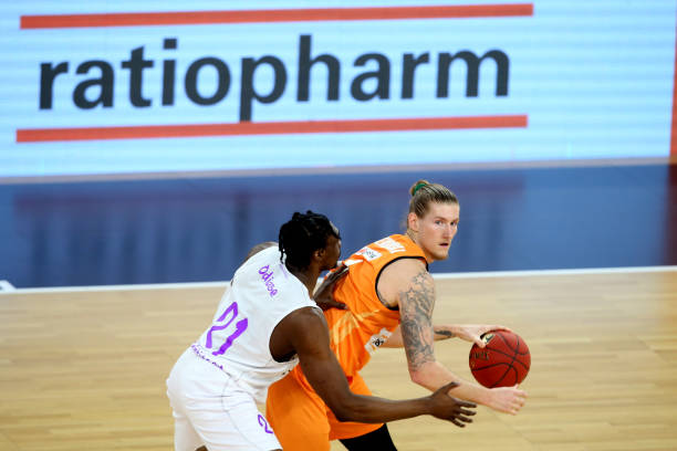 反观某些金 反观某些金