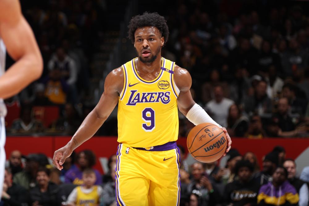 在保持中场 在保持中场